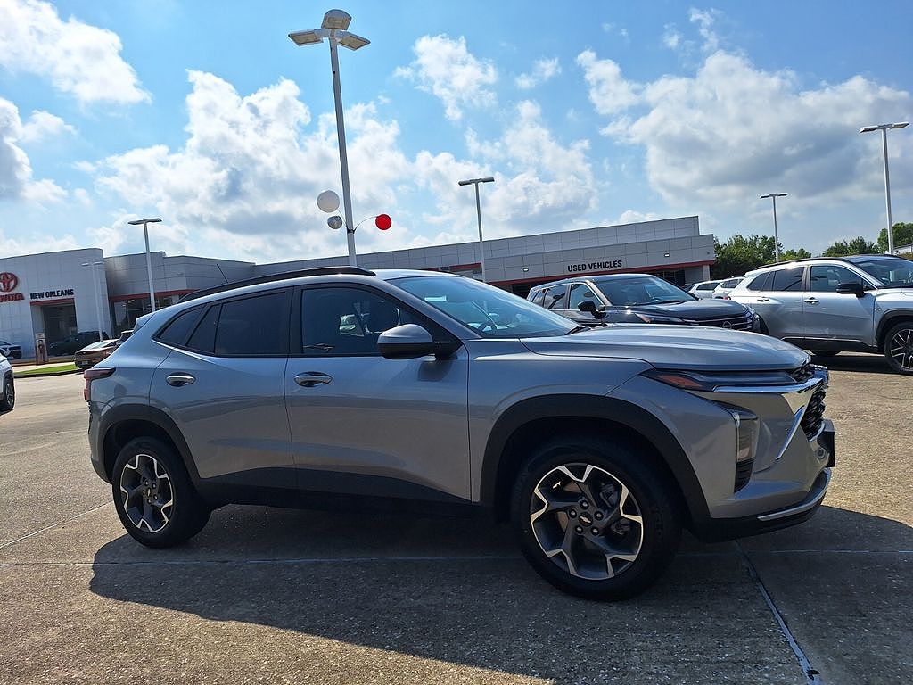 2025 Chevrolet Trax LT