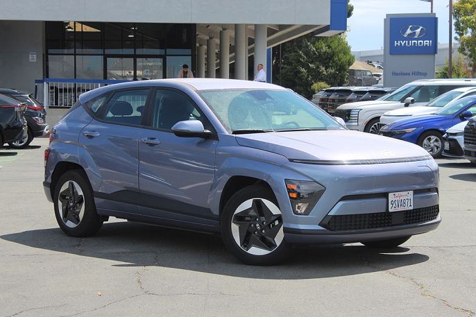 2025 Hyundai Kona SE
