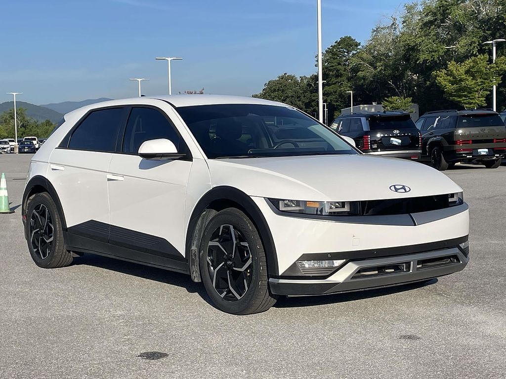 2024 Hyundai Ioniq 5 SEL