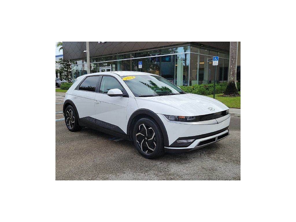 2024 Hyundai IONIQ 5 SEL