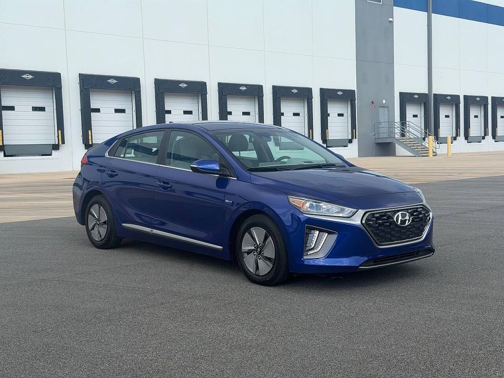 2020 Hyundai Ioniq SE