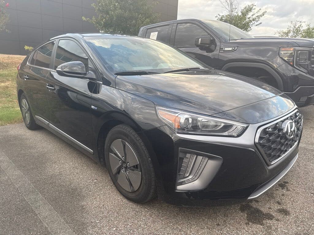 2020 Hyundai Ioniq Hybrid SE