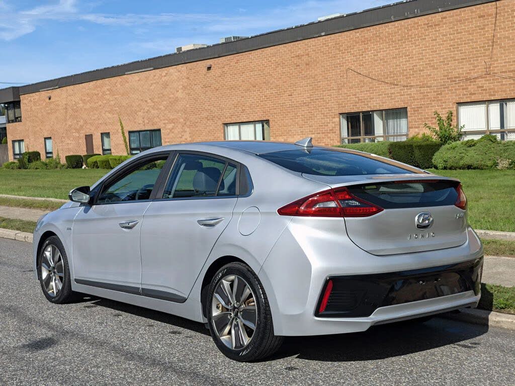 2017 Hyundai Ioniq Hybrid SEL