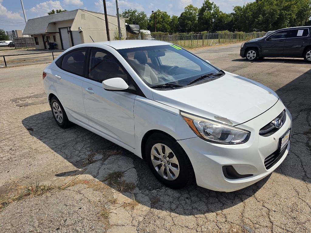 2016 Hyundai Accent SE