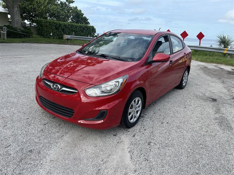 2013 Hyundai Accent GLS