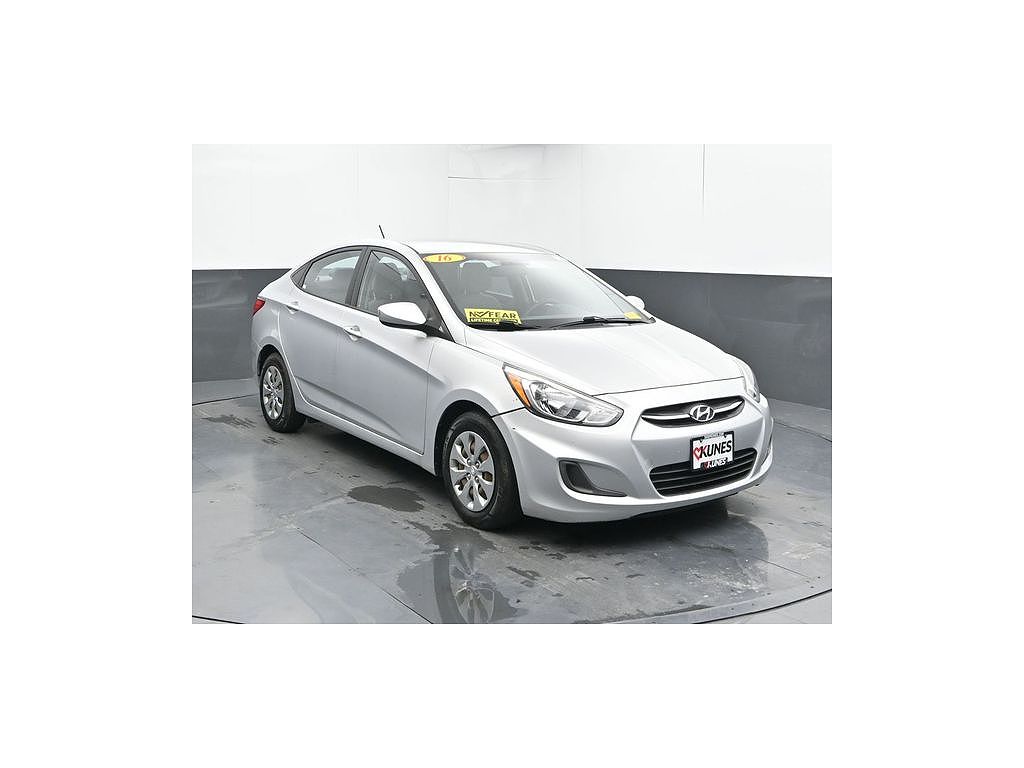 2016 Hyundai Accent SE