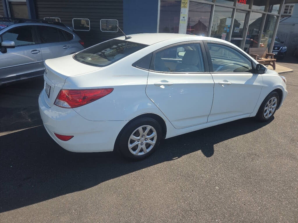 2013 Hyundai Accent GLS