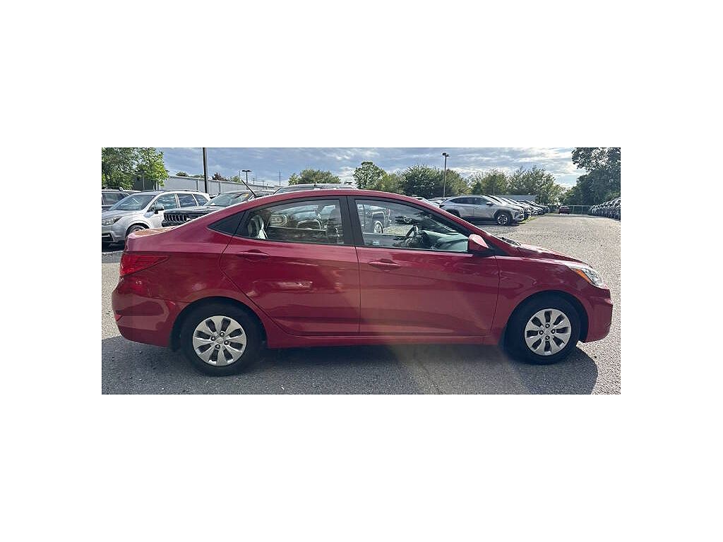 2016 Hyundai Accent SE