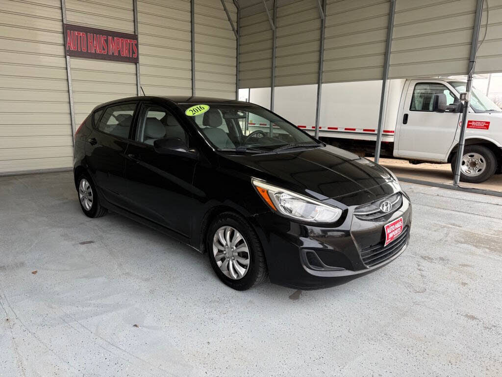 2016 Hyundai Accent SE