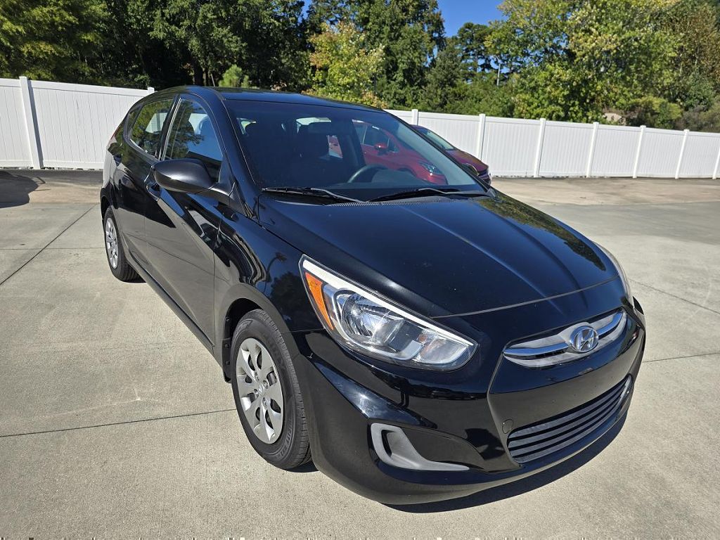 2017 Hyundai Accent SE
