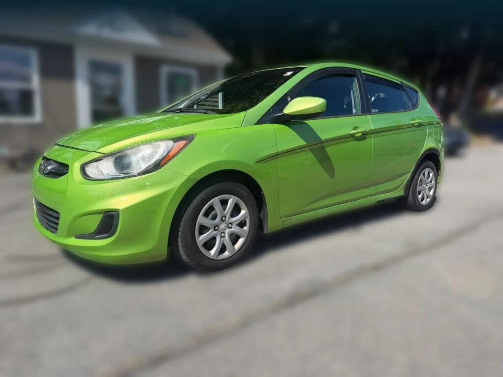2013 Hyundai Accent GS