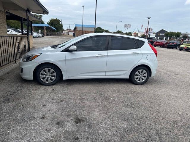 2017 Hyundai Accent SE