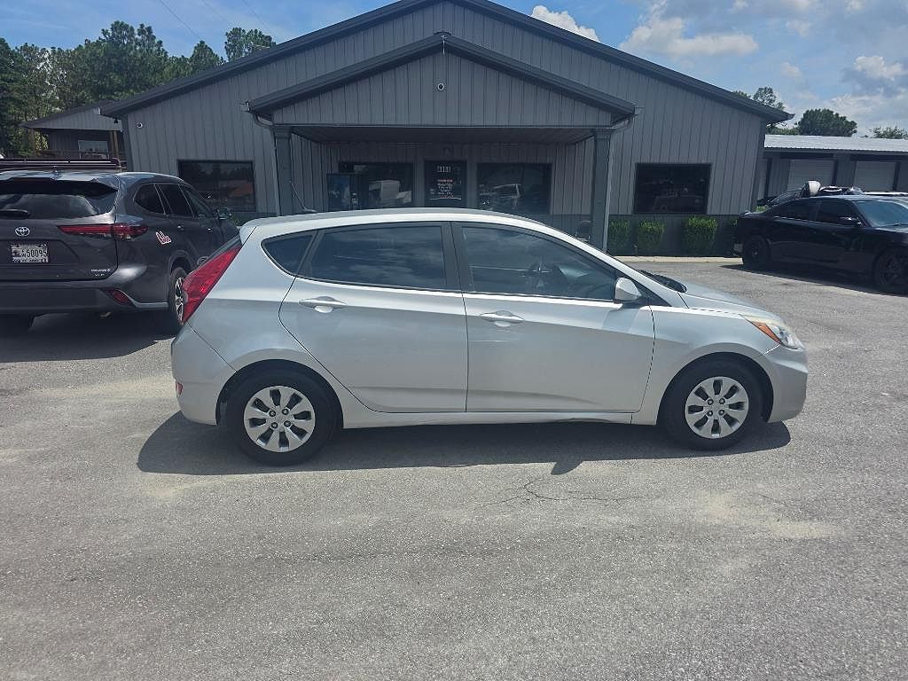 2016 Hyundai Accent SE
