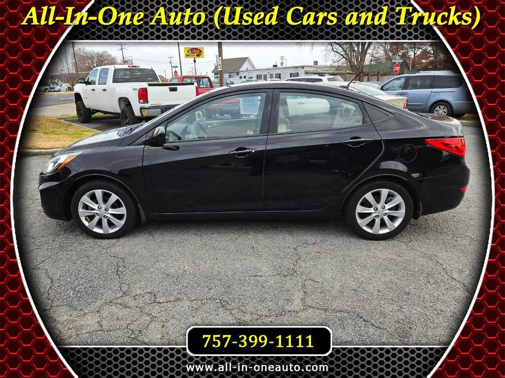 2013 Hyundai Accent GLS