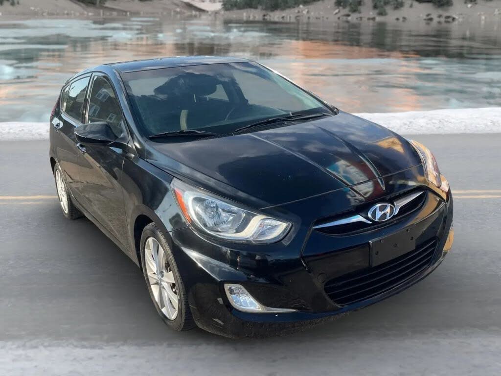 2012 Hyundai Accent SE