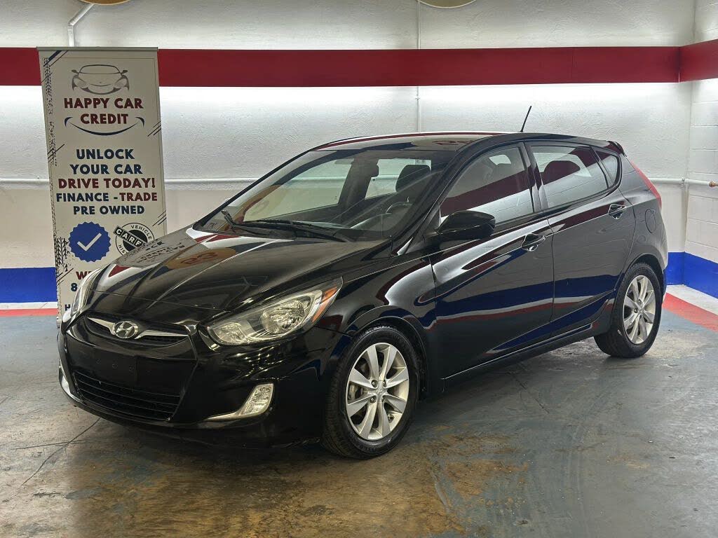 2012 Hyundai Accent SE