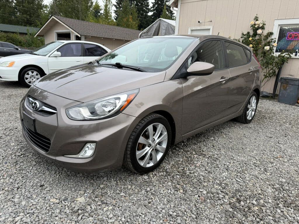 2012 Hyundai Accent SE