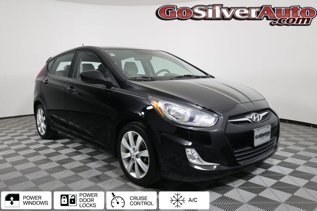 2012 Hyundai Accent SE
