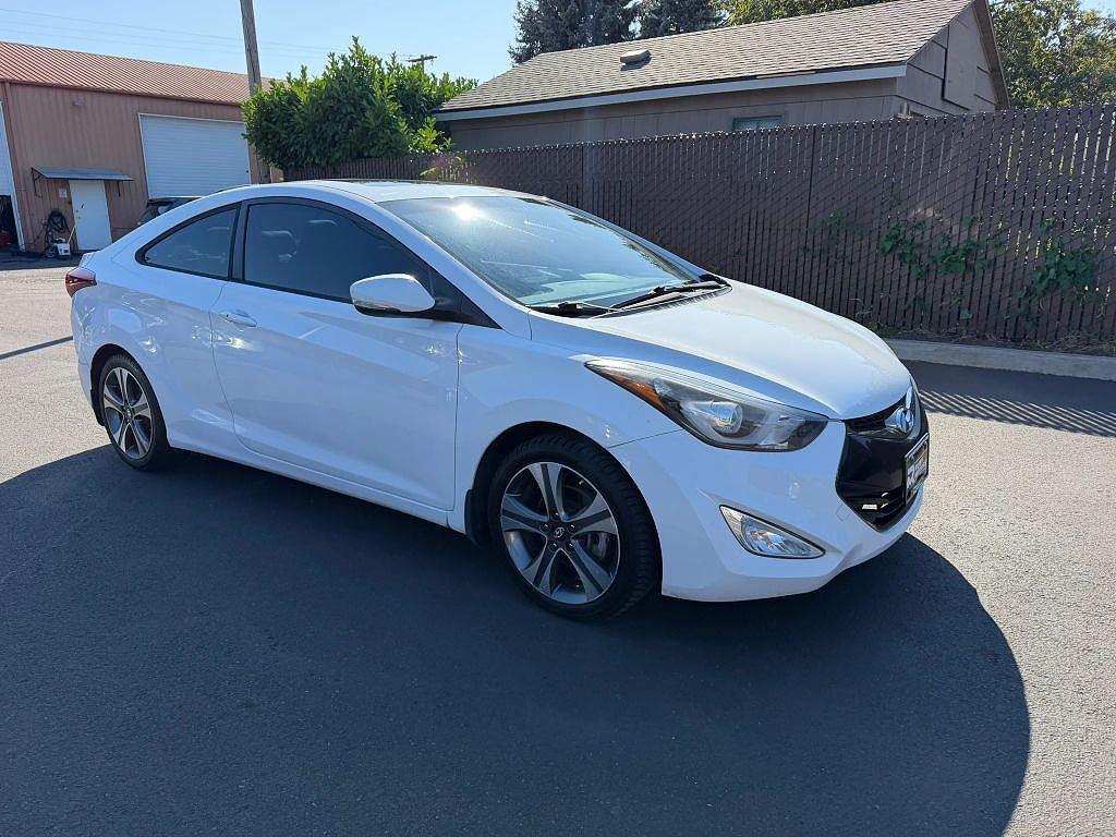 2014 Hyundai Elantra Base PZEV