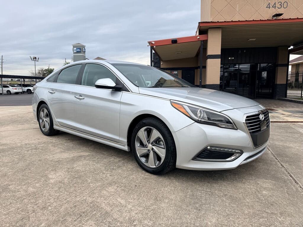 2017 Hyundai Sonata Hybrid Limited w/Blue Pearl Interior