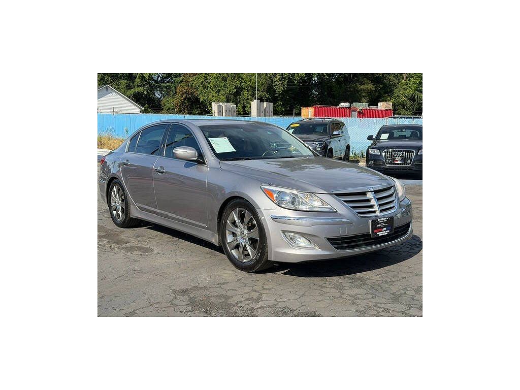 2012 Hyundai Genesis 3.8