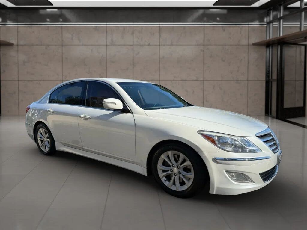 2012 Hyundai Genesis 3.8