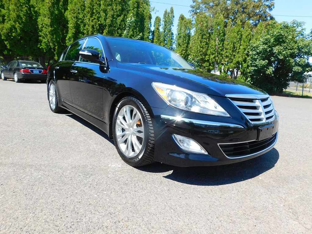 2012 Hyundai Genesis 3.8