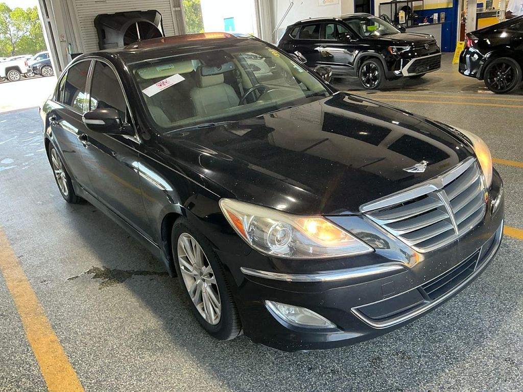 2013 Hyundai Genesis 3.8