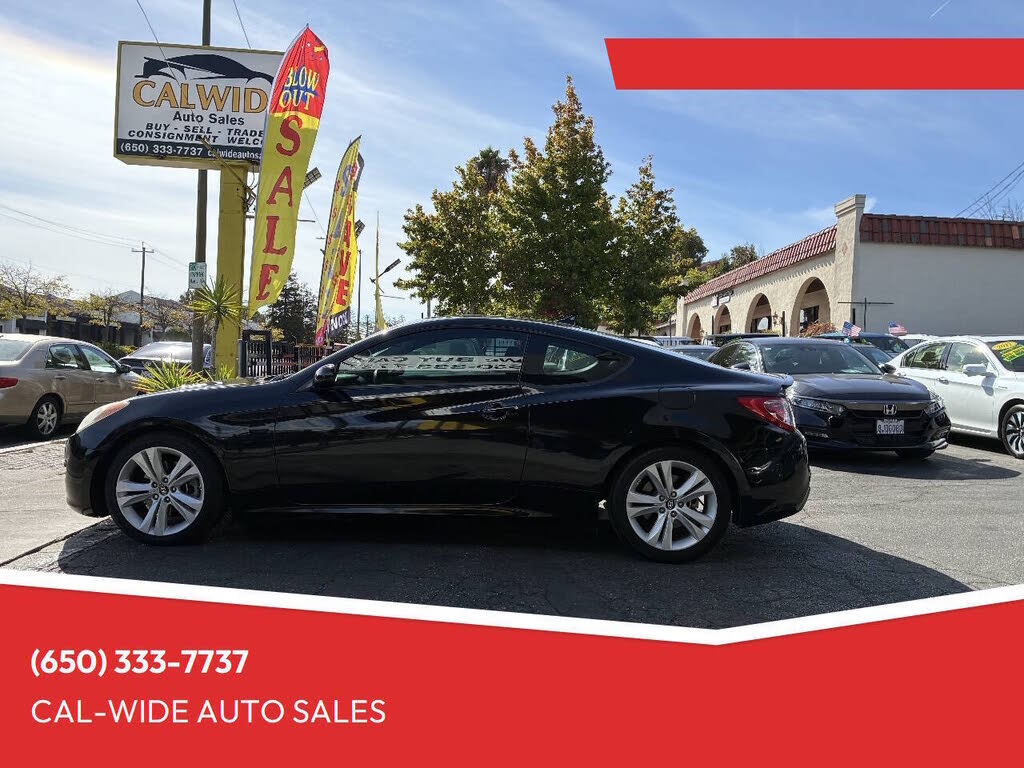2011 Hyundai Genesis Coupe 2.0T Premium