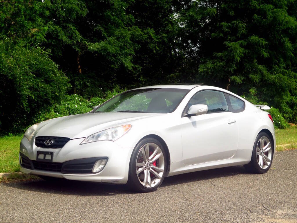 2011 Hyundai Genesis Coupe 3.8 Track