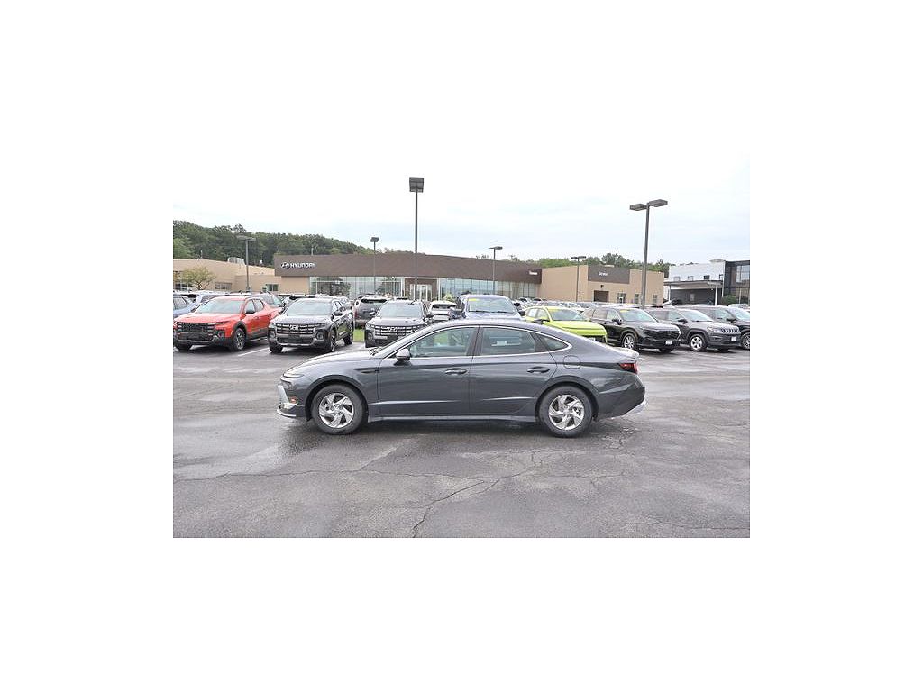 2026 Hyundai Sonata SE
