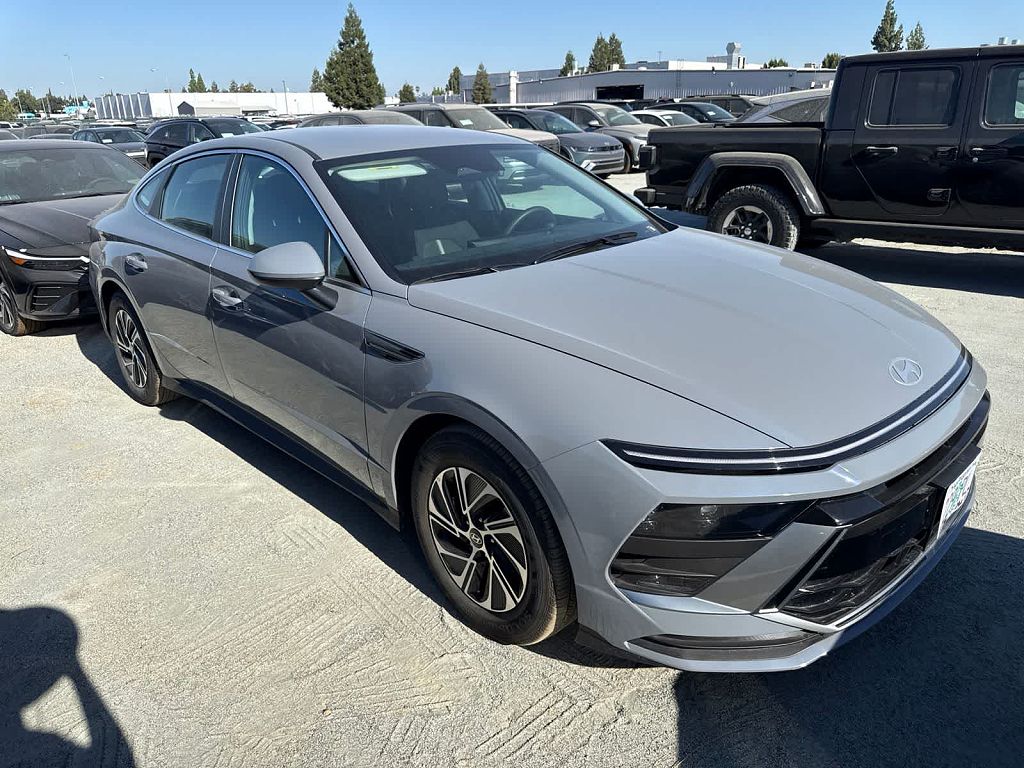 2026 Hyundai Sonata Hybrid Blue