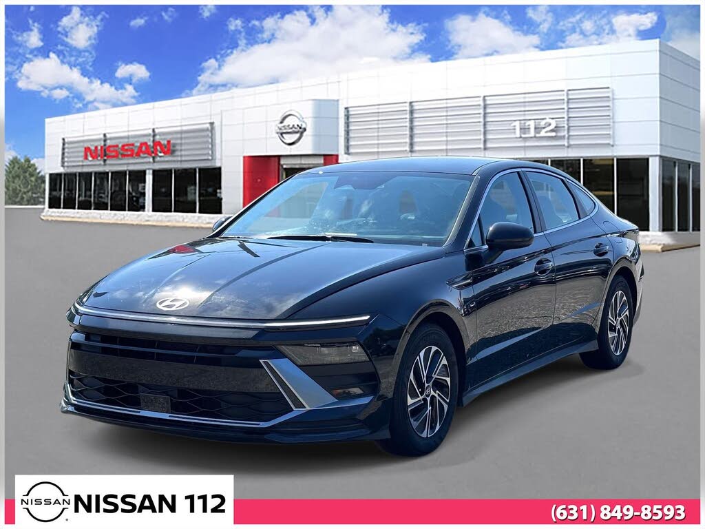 2026 Hyundai Sonata Hybrid 4-door Large Passenger Car