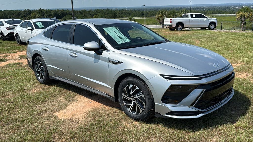 2026 Hyundai Sonata Blue Hybrid