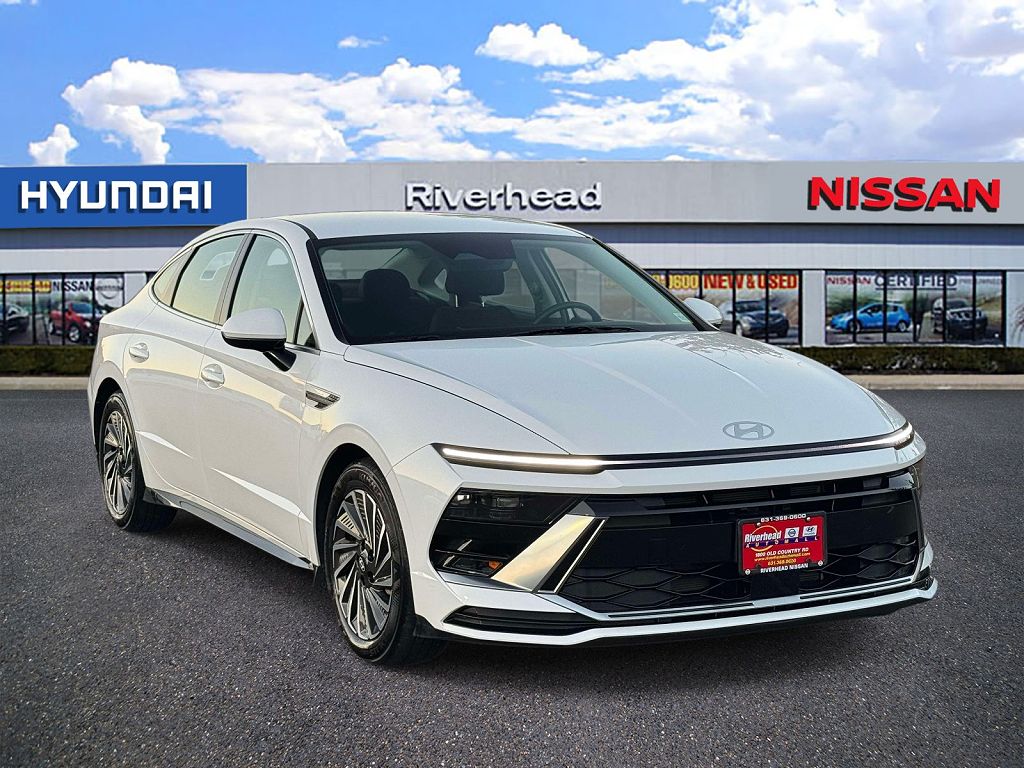 2025 Hyundai SONATA HYBRID SEL