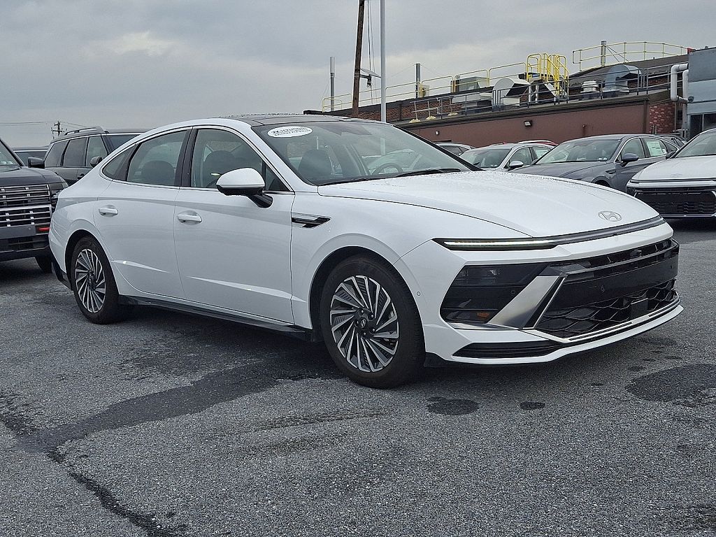 2025 Hyundai SONATA HYBRID Limited
