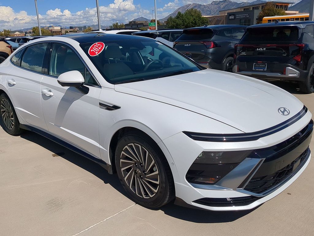 2025 Hyundai Sonata Limited Hybrid