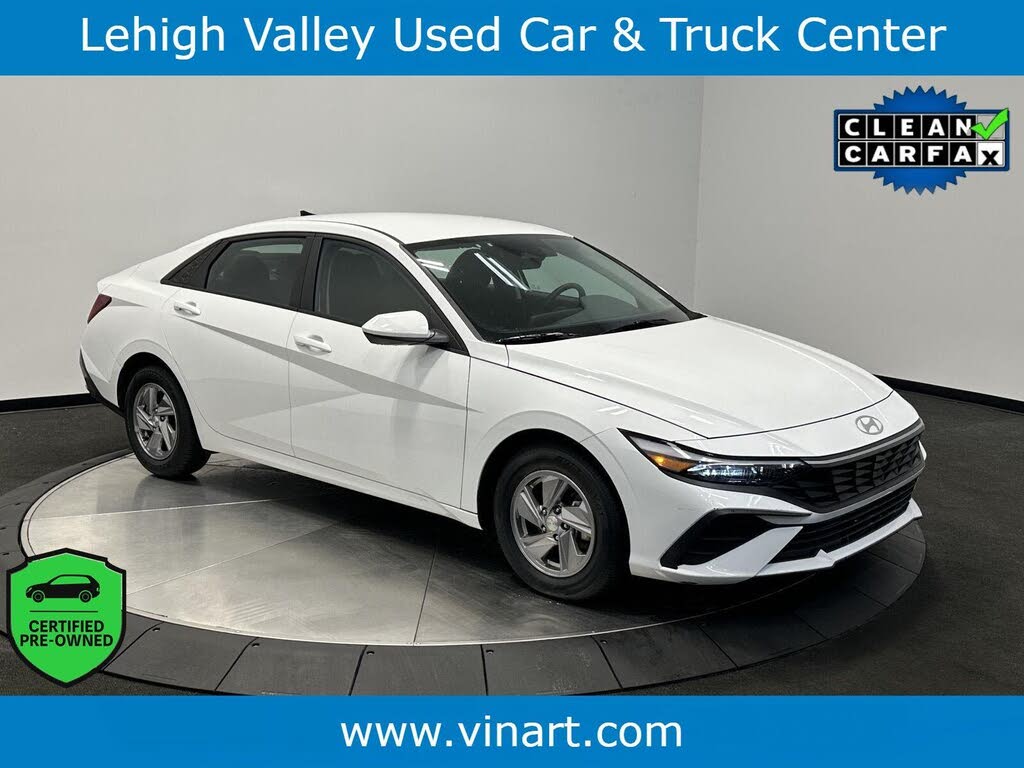 2024 Hyundai Elantra SE