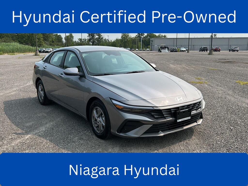 2025 Hyundai Elantra SE