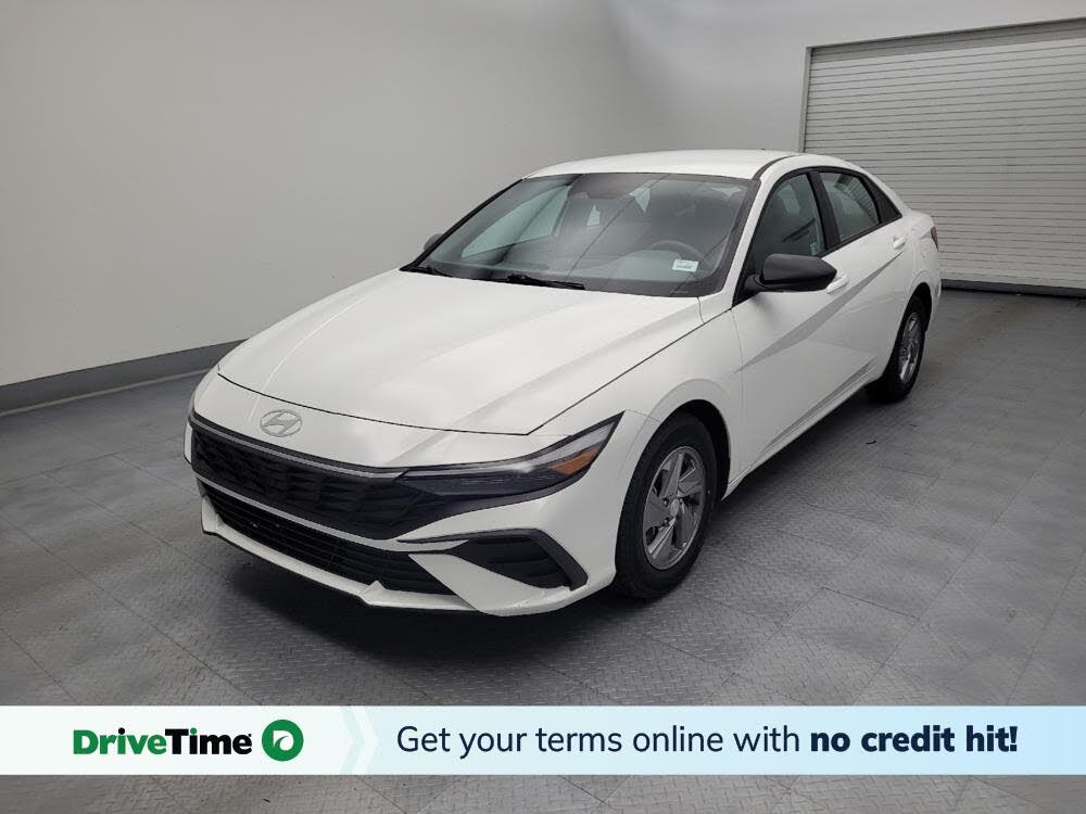 2024 Hyundai Elantra SE