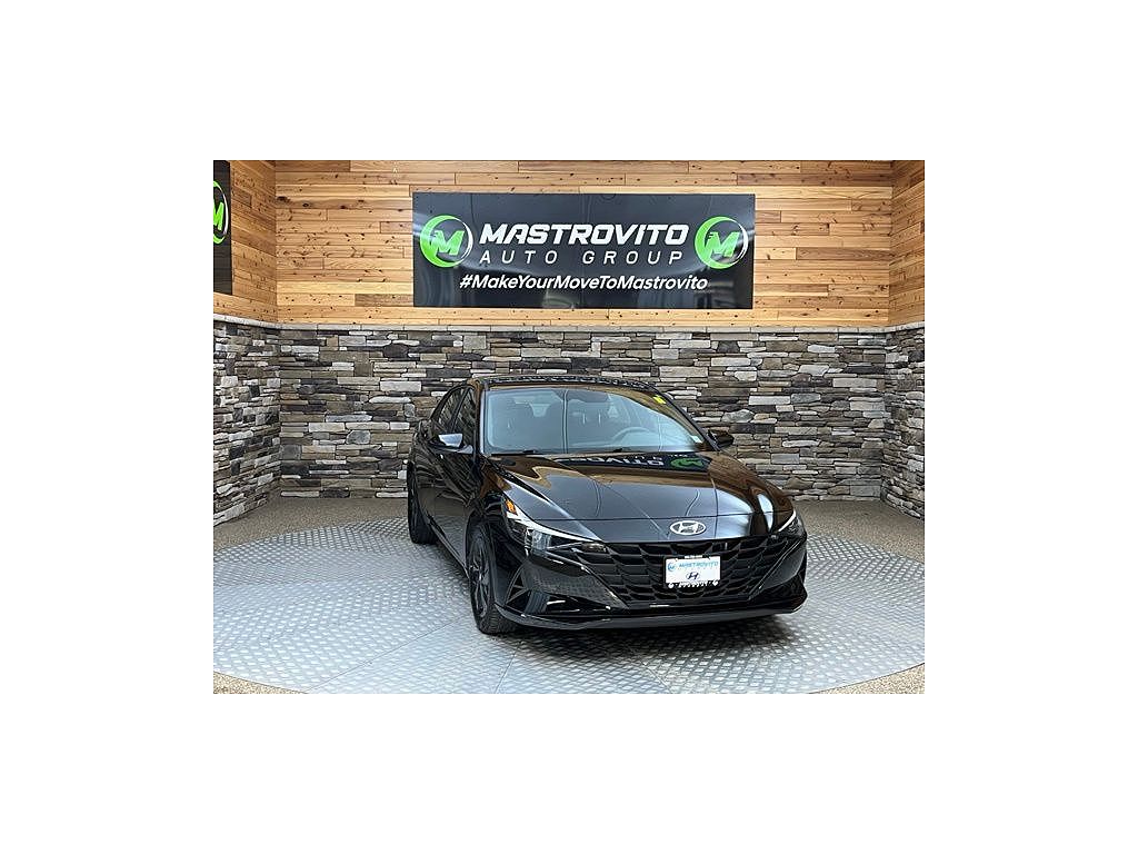 2023 Hyundai Elantra HEV Blue