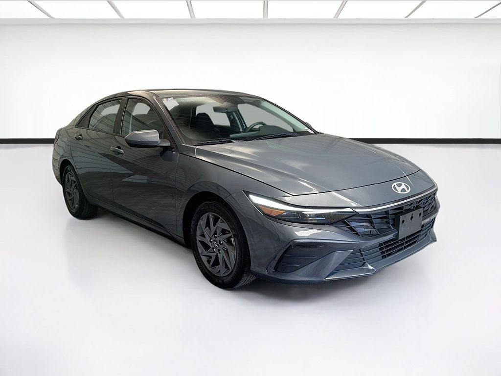 2024 Hyundai Elantra