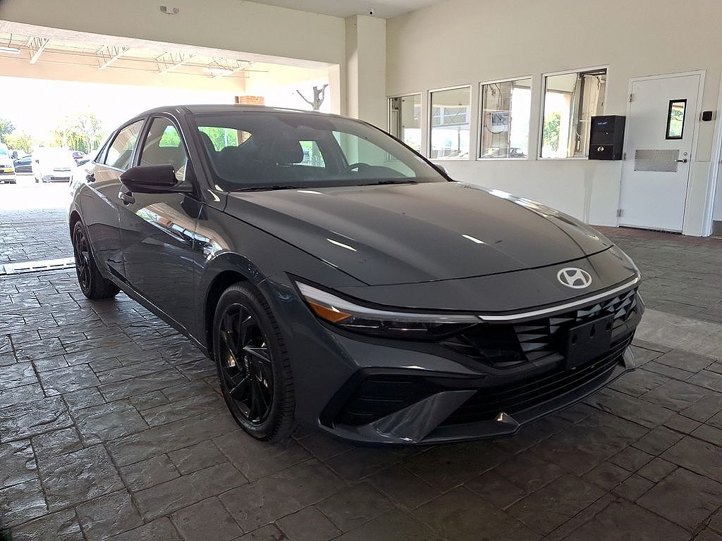 2026 Hyundai Elantra SEL Sport