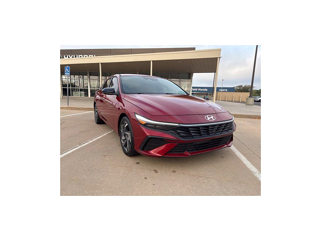 2025 Hyundai Elantra SEL Sport