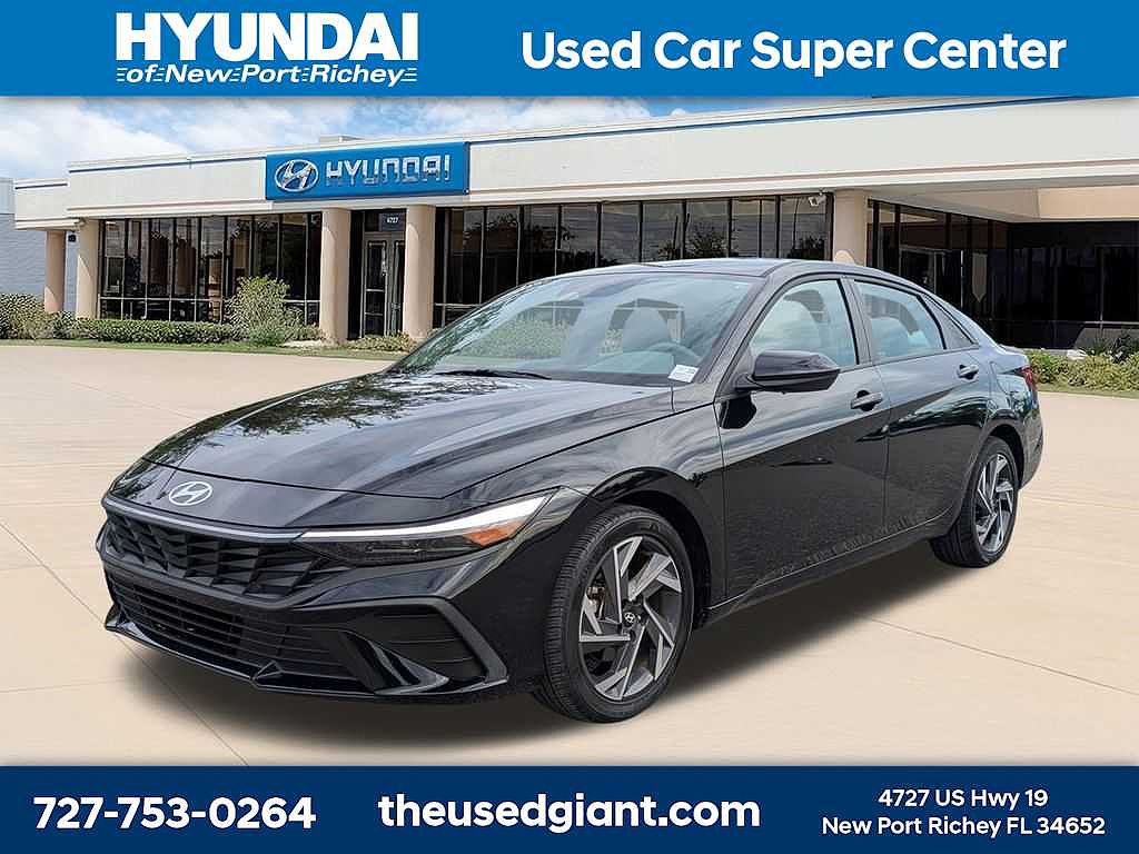 2025 Hyundai Elantra SEL Sport