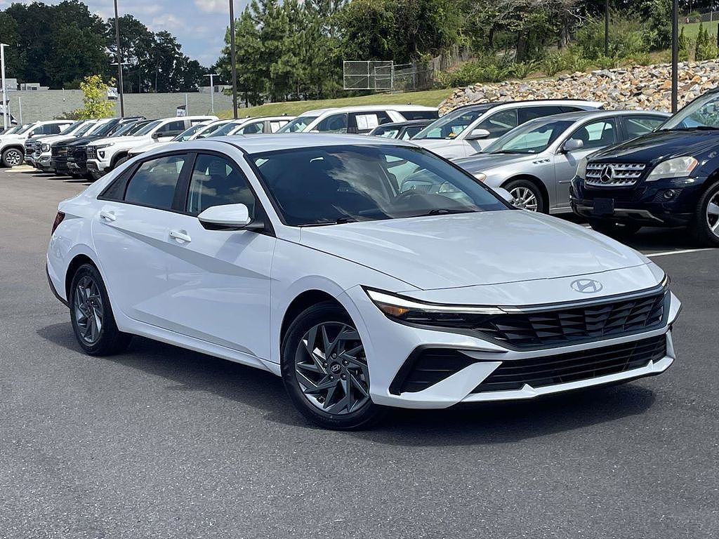 2024 Hyundai Elantra SEL