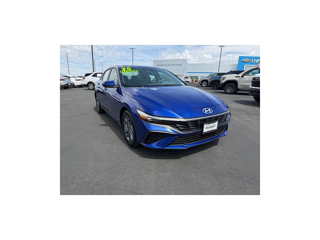 2025 Hyundai Elantra SEL Sport