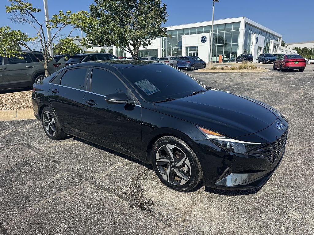 2022 Hyundai Elantra Limited