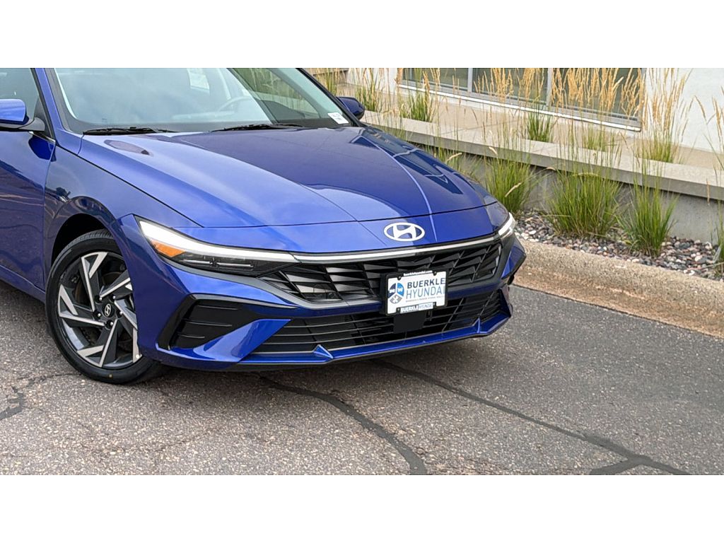 2025 Hyundai Elantra Limited