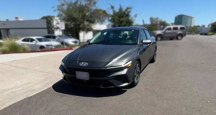 2025 Hyundai Elantra Hybrid Limited